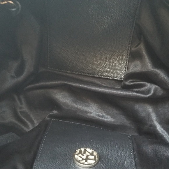 DKNY Giraffe Handbag - Picture 4 of 5